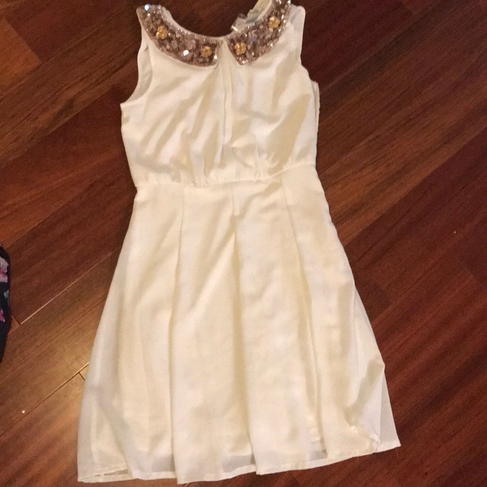 BNWT white dress with gold sequin collar